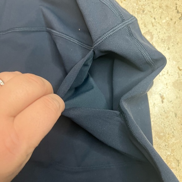 CRZ YOGA Butterlift Linerless Shorts 3" - High Waisted-True Navy-Size Large - Picture 5 of 7